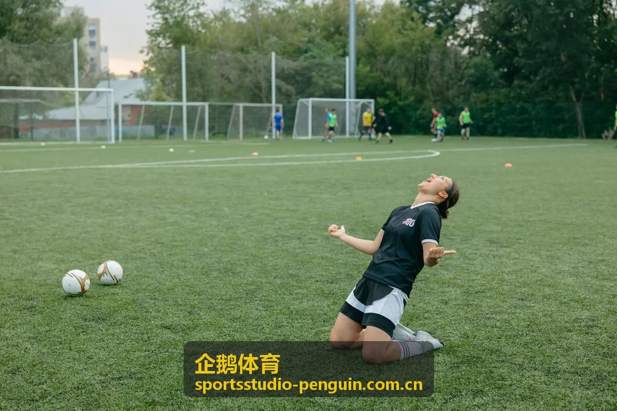 企鹅体育足球赛事直播现场画面